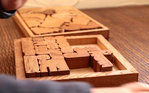 Juguete de madera puzzle